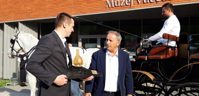 Vukovar - The City of pride- The Home City of Golden Apple Vukovar - The City of pride- The Home City of Golden Apple